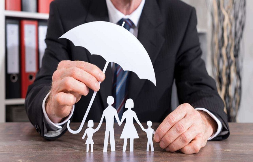 Can the life insurance policy be transferred?