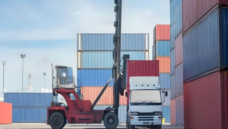 The Importance of Material Handling Equipment in Modern Industry